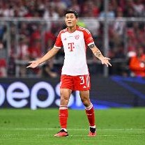 图片报：金玟哉自10月以来跟腱一直有问题，并已经升级为炎症